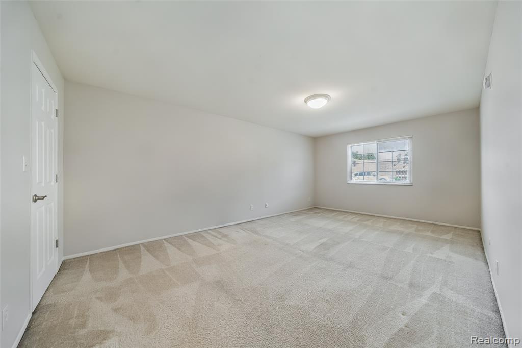 6151 Orchard Lake Road, 103, West Bloomfield, MI — Photo 11