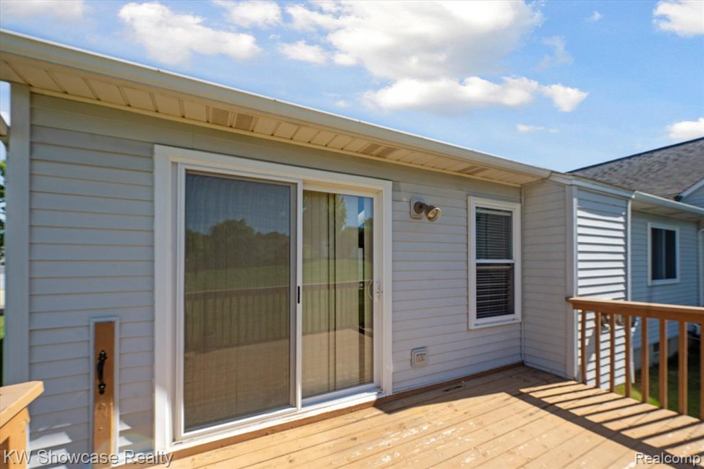 730 CHALLENGING Trail, South Lyon, MI 48178 — Photo 28