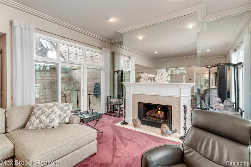 684 Deauville Lane, Bloomfield Hills, MI 48304 — Photo 8