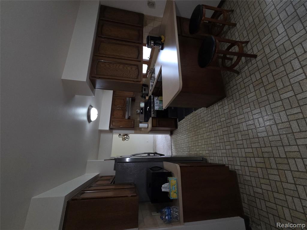 5379 Winchester Drive, Troy, MI 48085 — Photo 14