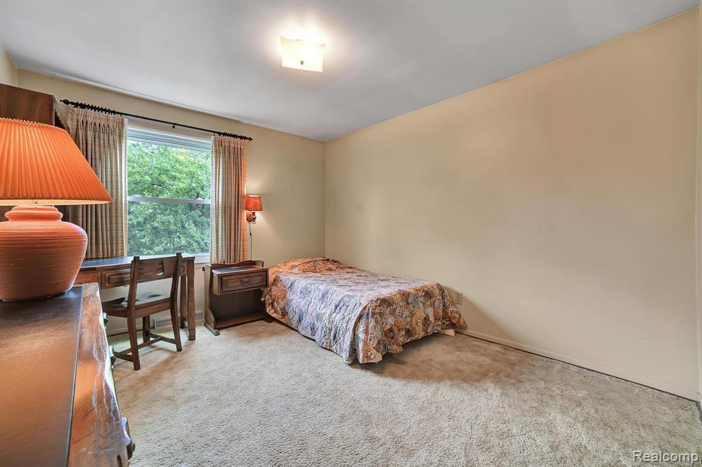 530 WHITEHALL Road, Bloomfield Hills, MI 48304 — Photo 36