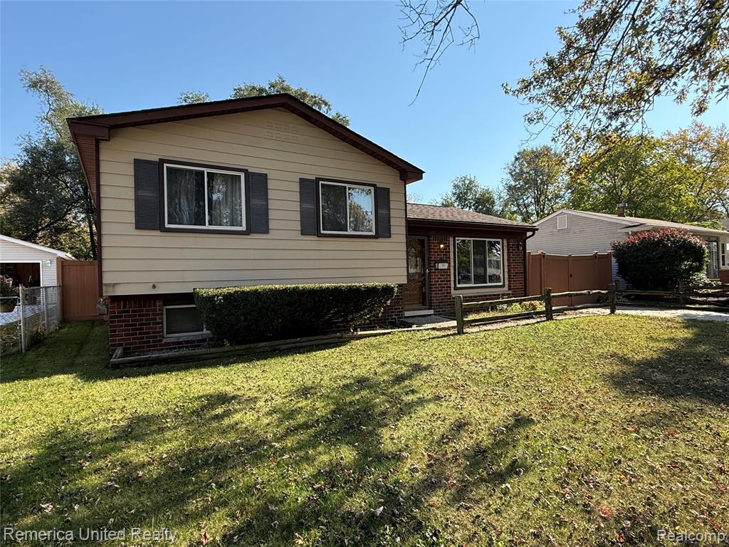 15747 Springhill Street, Romulus, MI 48174