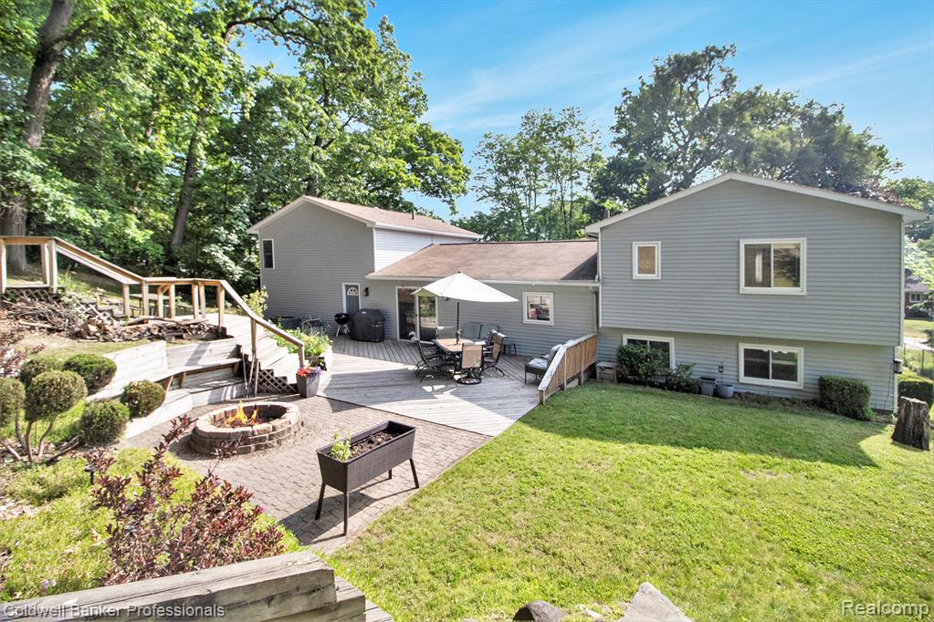 5885 Rockcroft Boulevard, Clarkston, MI — Photo 23