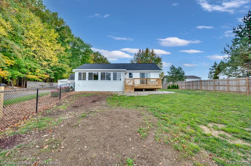 152 Mapleleaf Road S Mapleleaf Road, Lapeer, MI 48446 — Photo 20