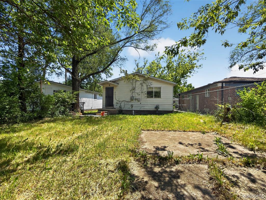 7161 Varjo Street, Hamtramck, MI 48212 — Photo 21