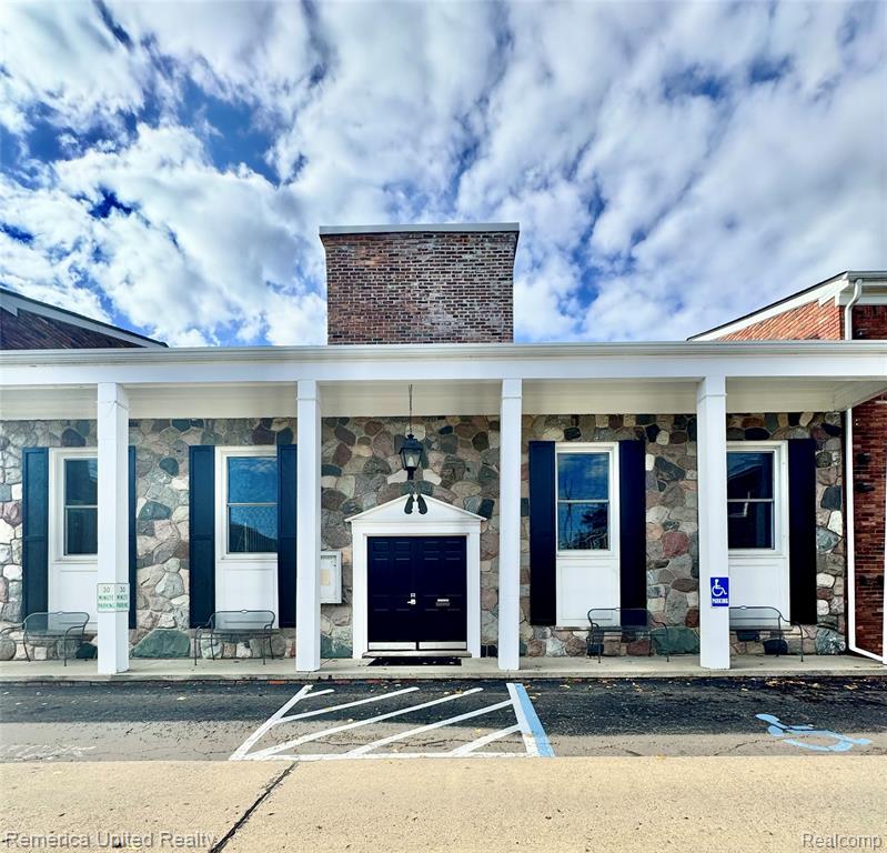 31831 Grand River Avenue, 58, Farmington, MI 48336 — Photo 13