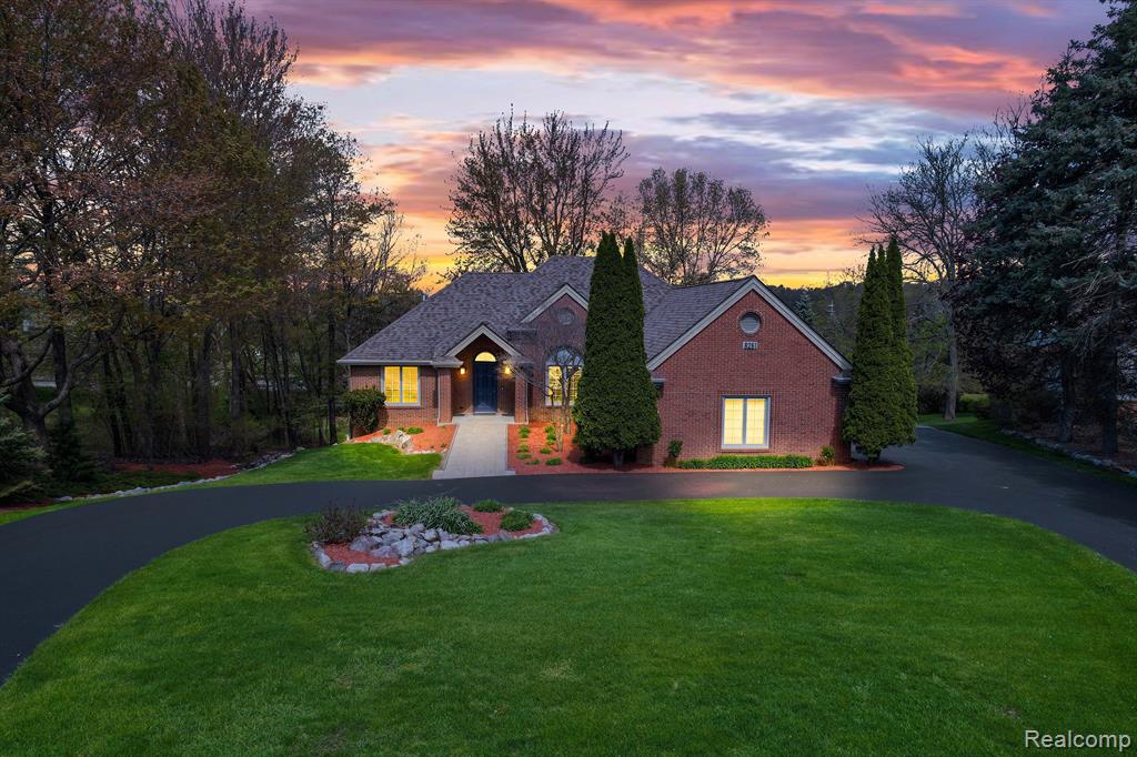 8261 STAGHORN Trail, Clarkston, MI 48348 — front exterior