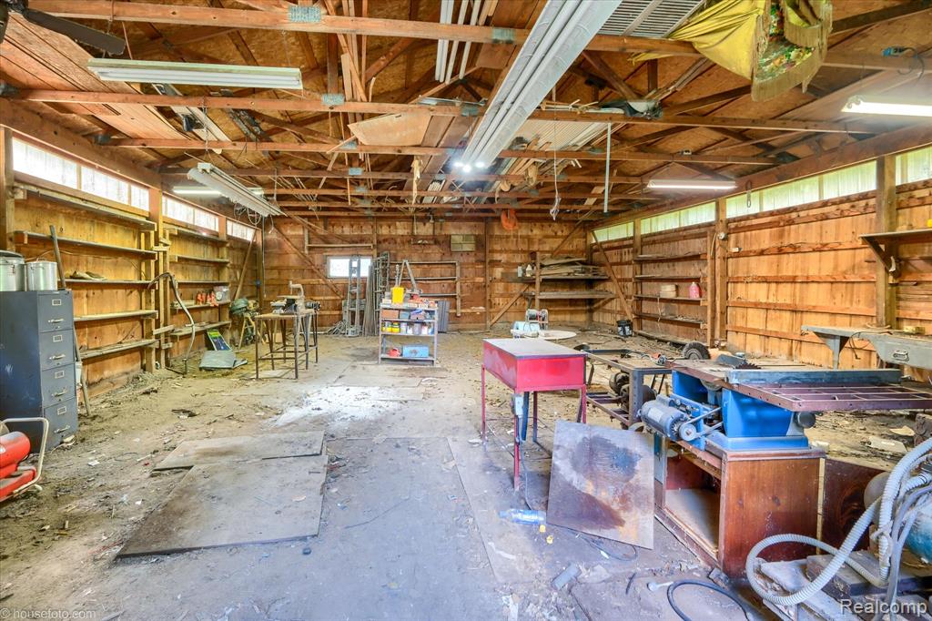 4425 West Street, Leonard, MI 48367 — Photo 18