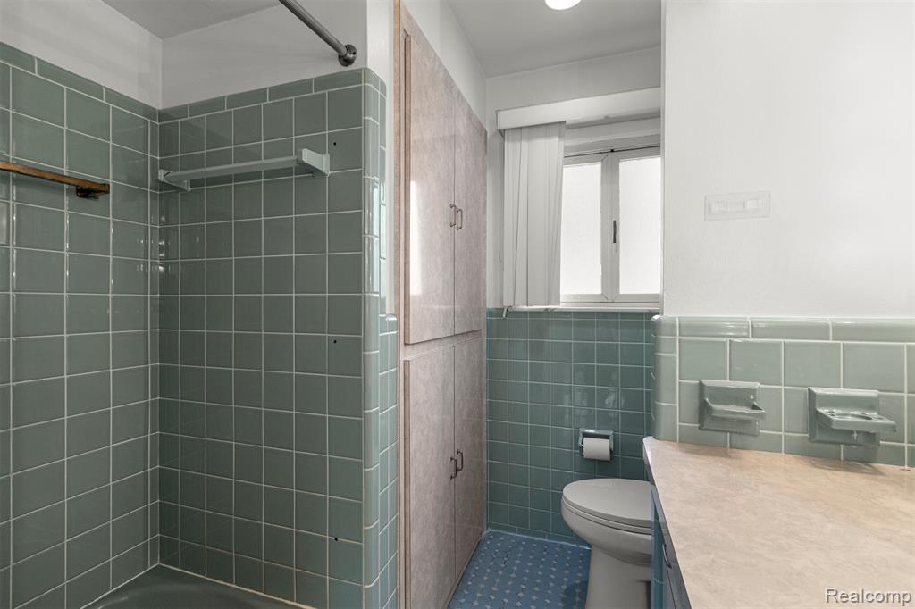 7241 Lucerne Street, Dearborn Heights, MI 48127 — Photo 10