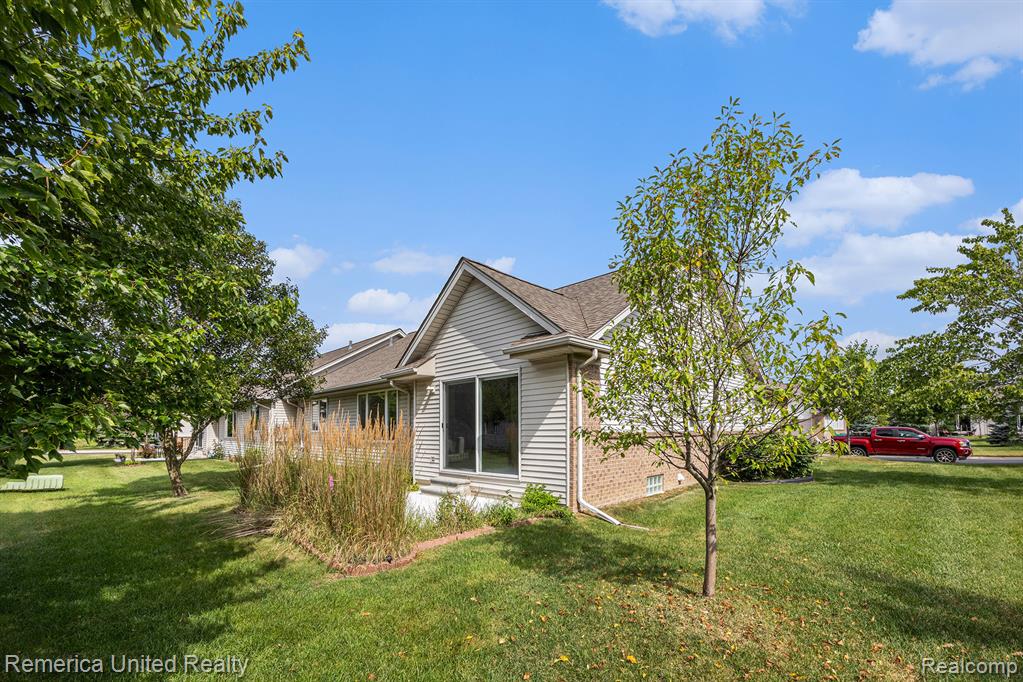 34880 Partridge Crossing, Richmond, MI 48062 — Photo 25