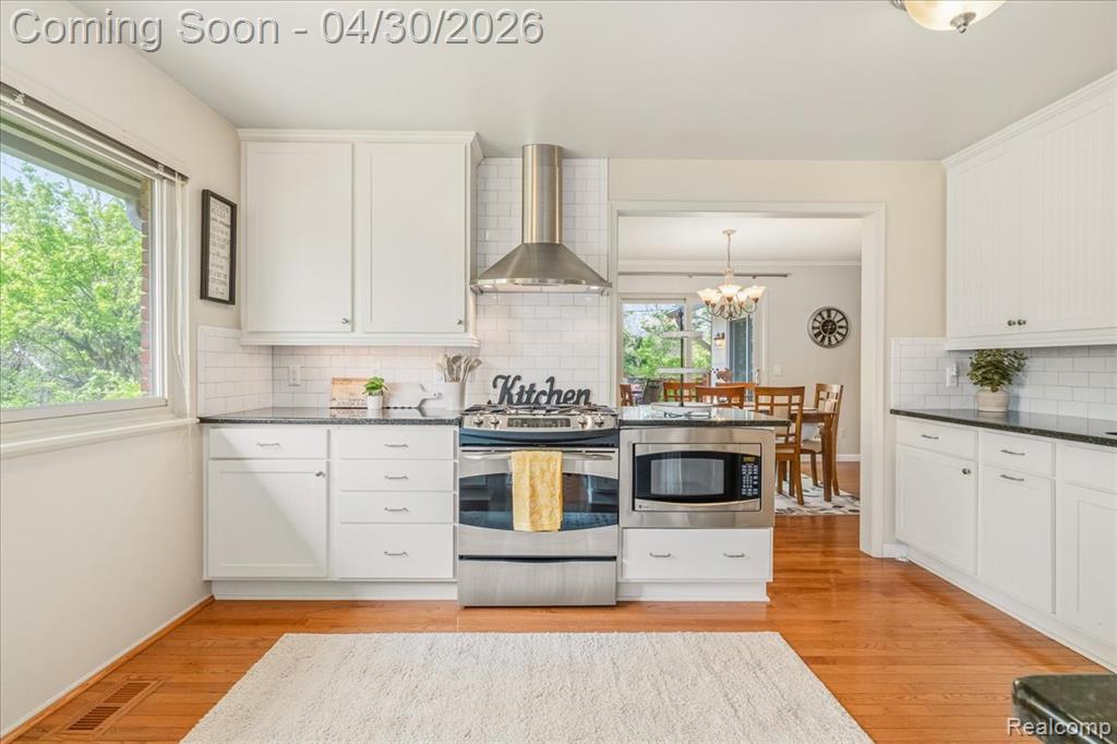 48132 Colony Farm Circle, Plymouth, MI 48170 — Photo 15