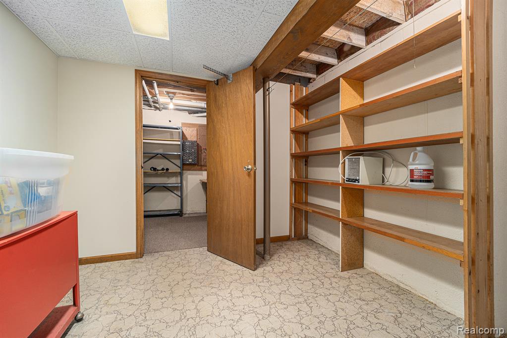 48796 Palmyra Drive, Shelby Twp, MI 48317 — Photo 20