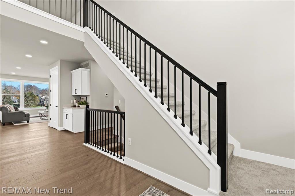 311 CAROLINE Street, Milford, MI 48381 — Photo 13