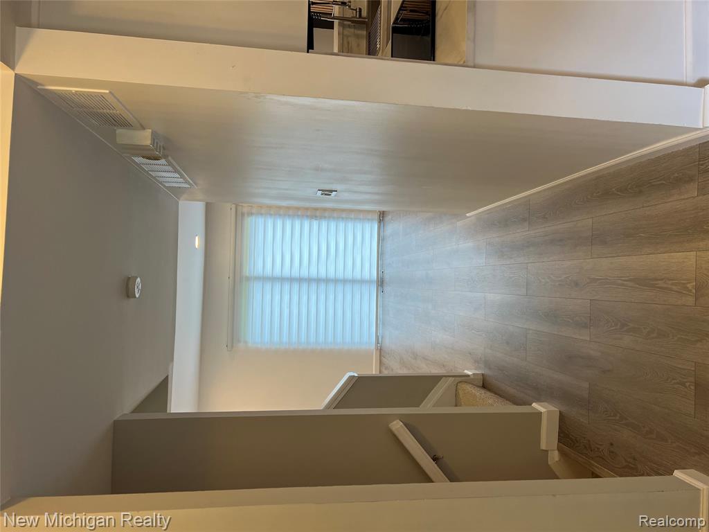5658 DRAKE HOLLOW Drive E, West Bloomfield, MI — Photo 4