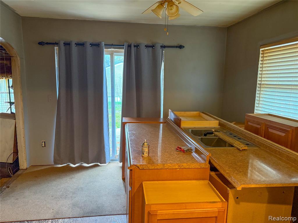 720 E Columbia Avenue, Pontiac, MI 48340 — Photo 7