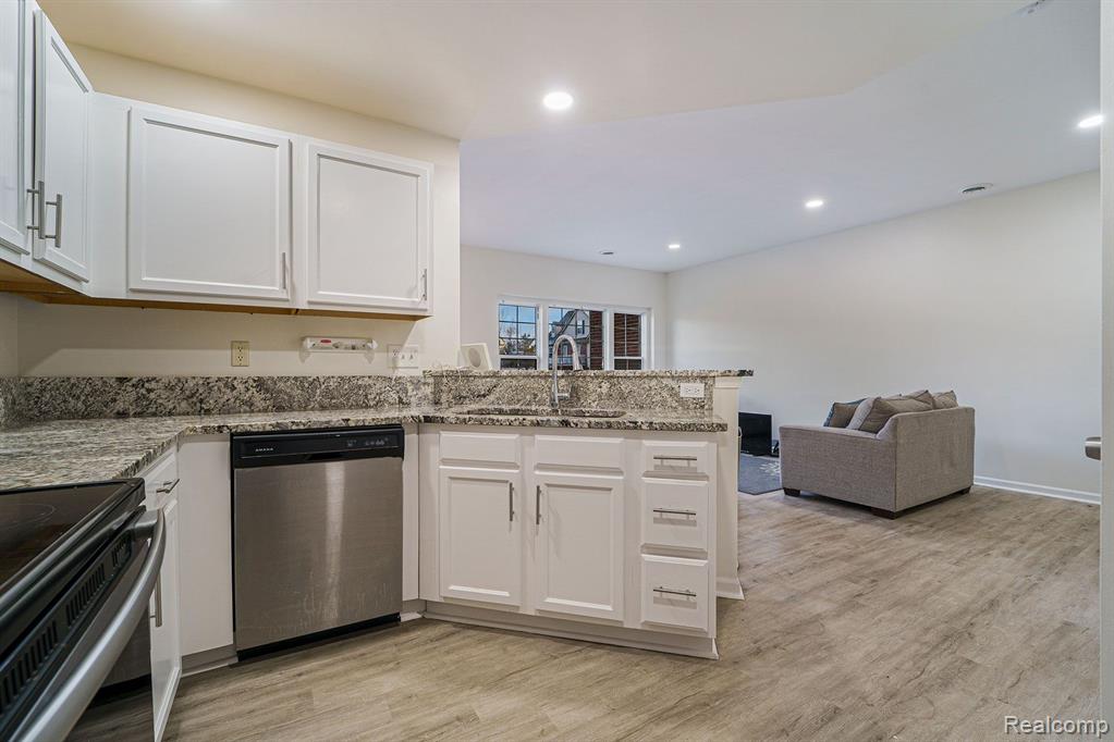 3042 CLOVERLY Lane, Ann Arbor, MI 48108 — Photo 11