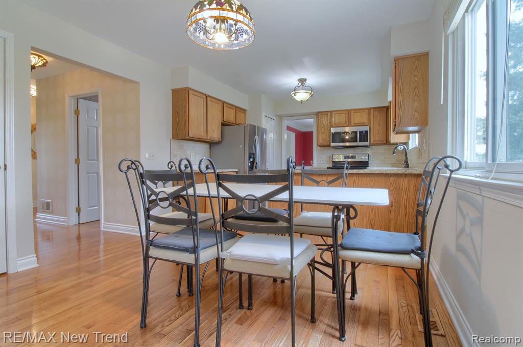24802 SARAH FLYNN, Novi, MI — Photo 10