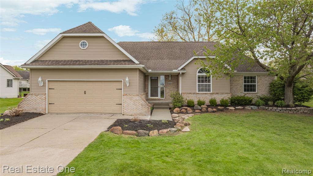 16222 Pine Lake Forest Court, Linden, MI 48451 — Photo 3