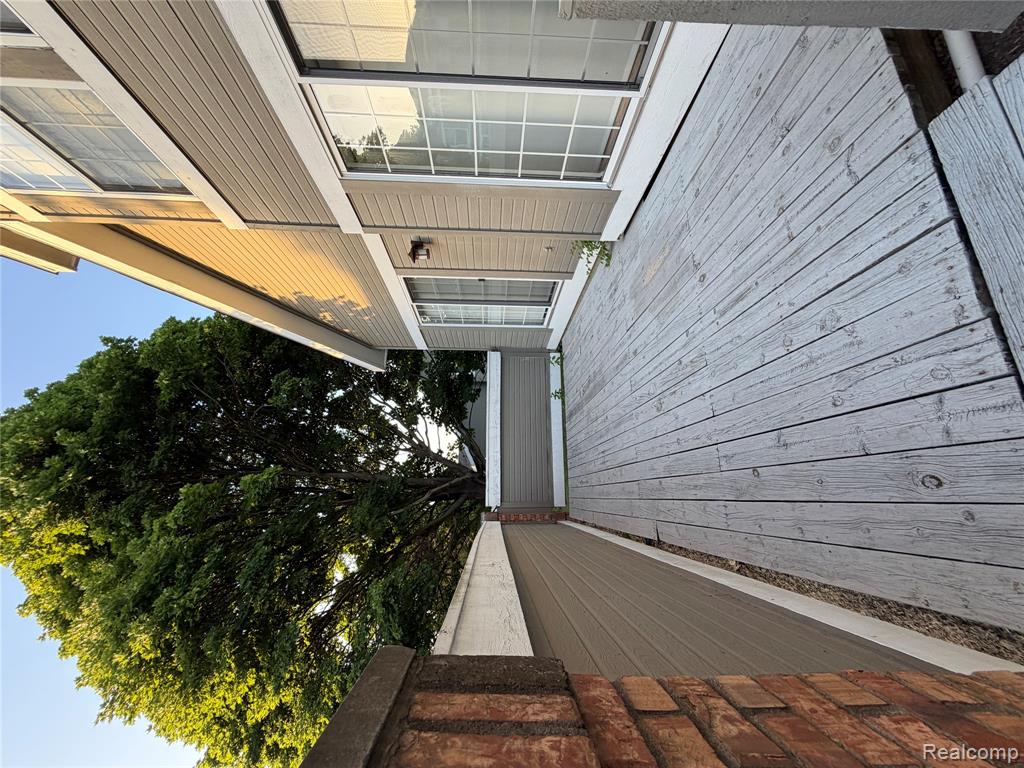 6798 Chimney Sweep ct, West Bloomfield, MI — Photo 10