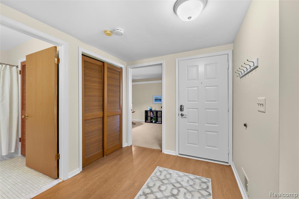 985 Wexford Way, 34, Rochester Hills, MI 48307 — Photo 21