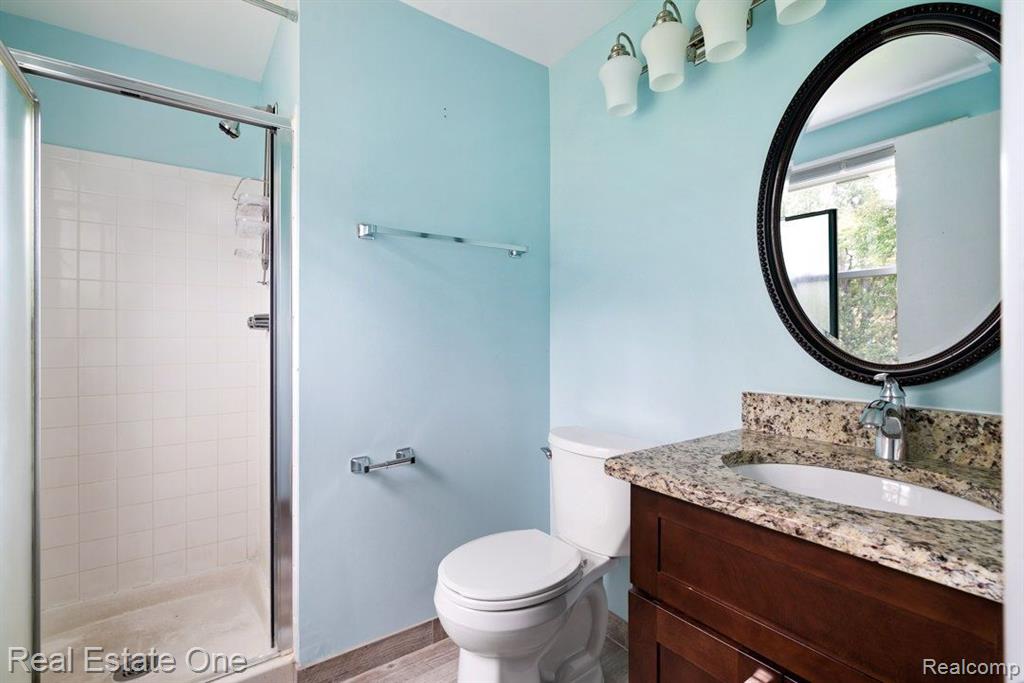 4985 BUTLER Drive, Troy, MI 48085 — Photo 22
