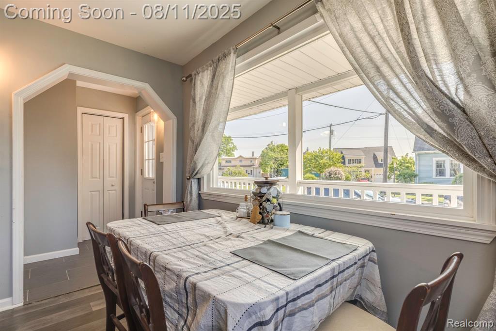 913 Michigan Street, Port Huron, MI 48060 — Photo 14