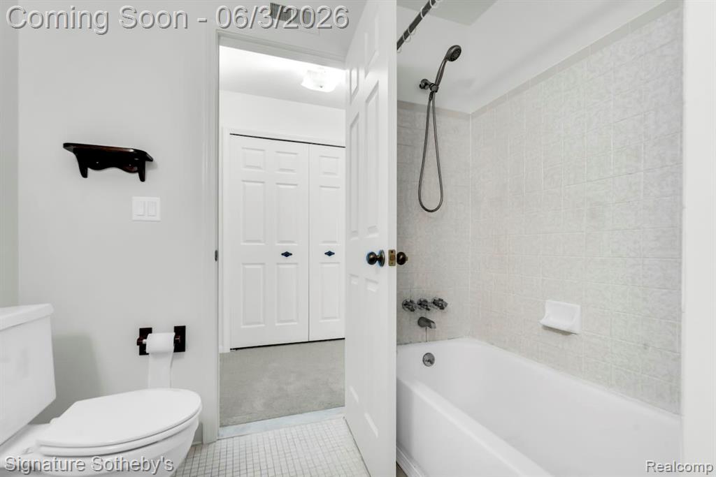 508 Sunset Lane, Saint Clair Shores, MI 48082 — Photo 28