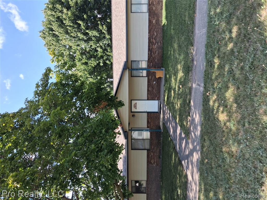 2219 Lakeview Avenue, Ypsilanti, MI 48198