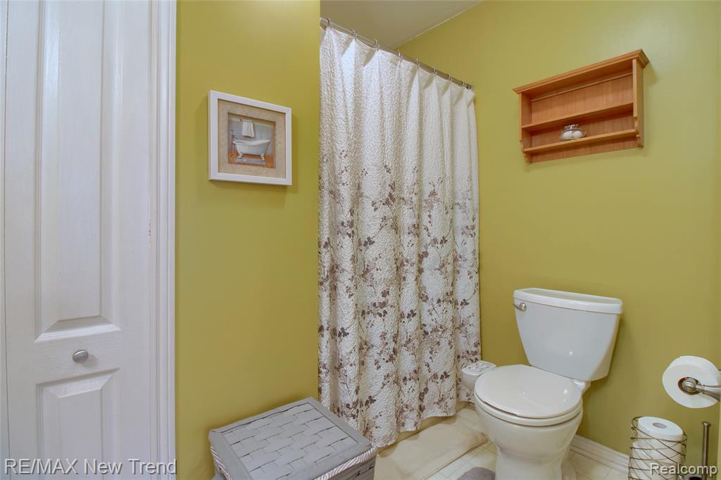 2759 Maple Forest Drive, Wixom, MI 48393 — Photo 19
