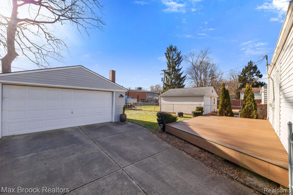 490 ROTH Boulevard, Clawson, MI — Photo 28