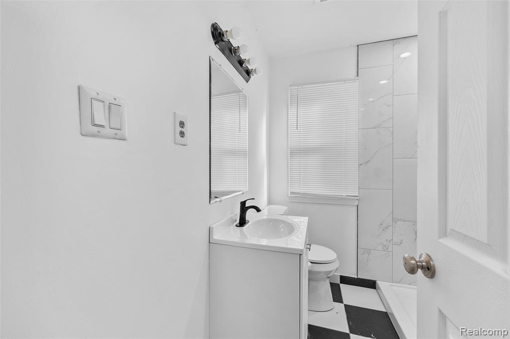 20529 Coventry Street, Highland Park, MI 48203 — Photo 15