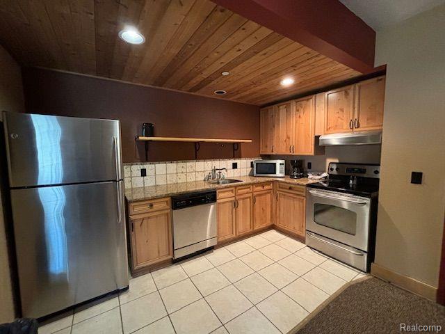 5900 WATER Road, 319, Rothbury, MI 49452 — Photo 6