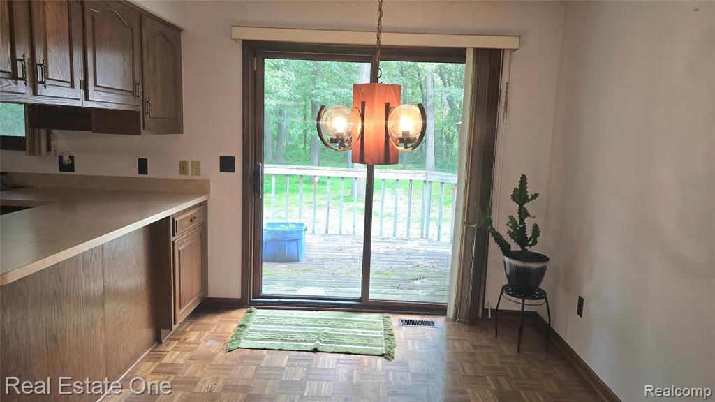 8950 Wise Road, Commerce Twp, MI 48382 — Photo 13