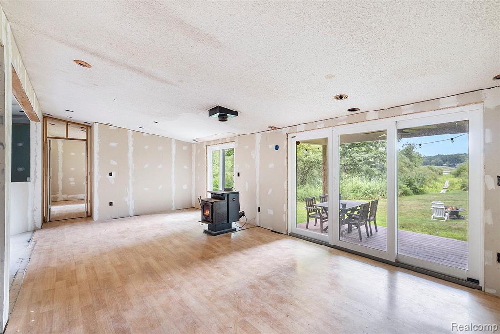 1015 Old Leake Court, Holly, MI 48442 — Photo 2
