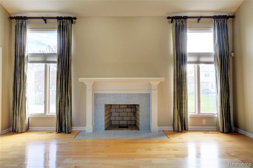 15756 Lamont Drive, Macomb, MI 48042 — Photo 7