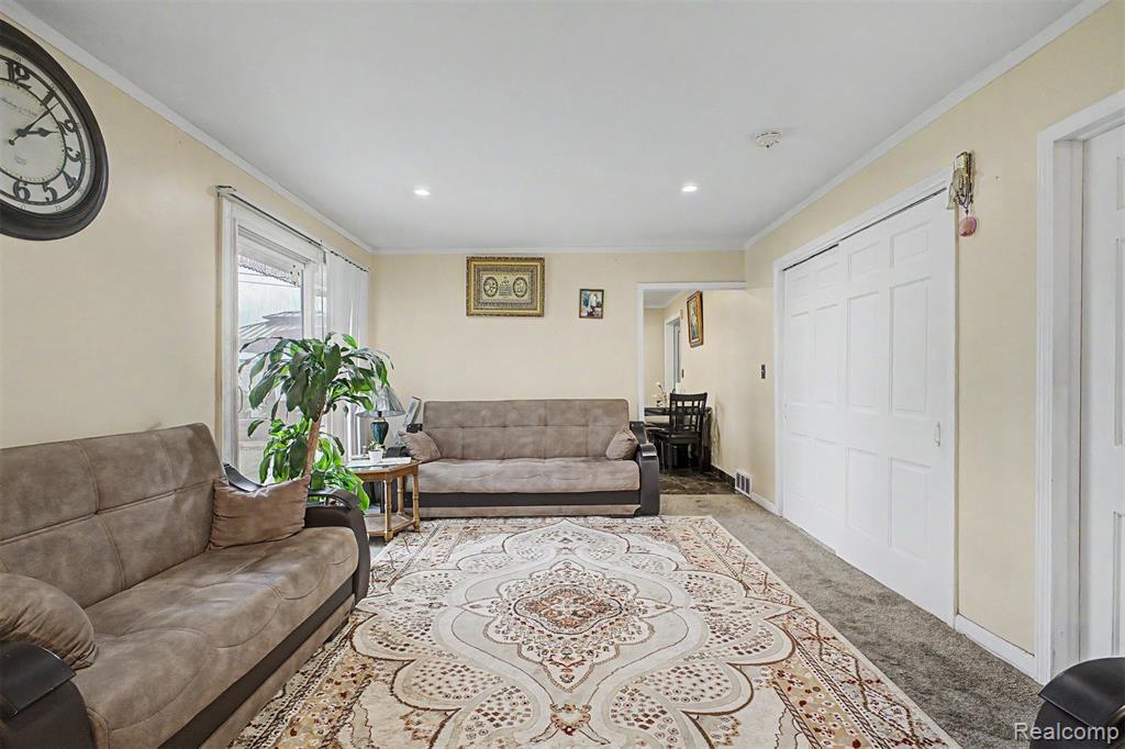 8650 Whitlock Avenue, Dearborn, MI 48126 — Photo 17