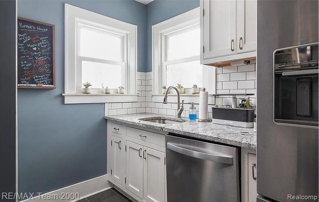 802 PARK Avenue, Royal Oak, MI 48067 — Photo 11