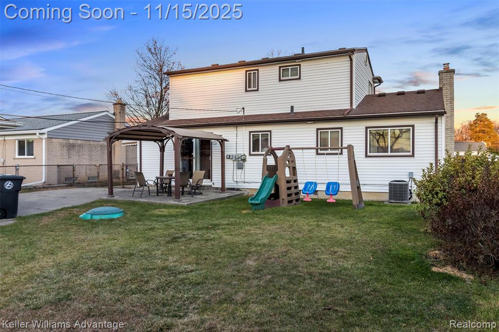9243 Knolson Street, Livonia, MI 48150 — Photo 36