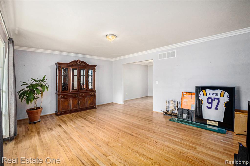 4799 Gamber Drive, Troy, MI 48085 — Photo 4