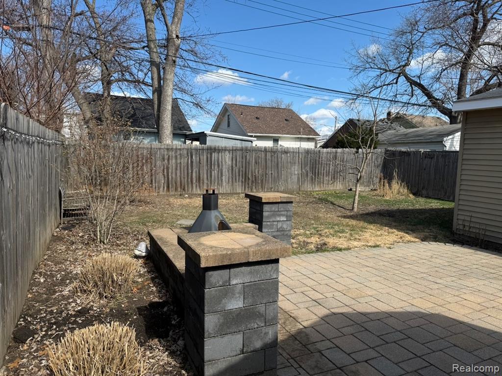 520 W Saratoga Street, Ferndale, MI 48220 — Photo 33