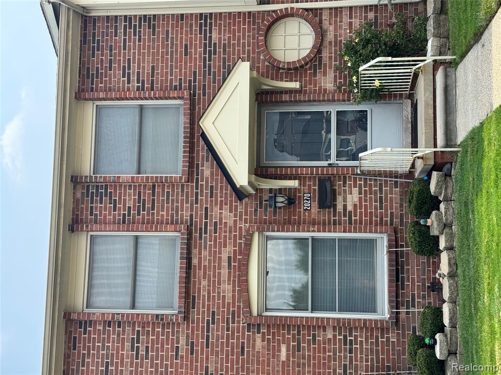 20270 Great Oaks Circle S, 252, Clinton Twp, MI 48036
