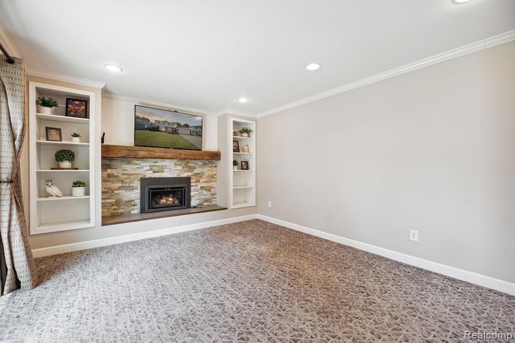 7363 HILLSBORO Drive, Canton, MI 48187 — Photo 19