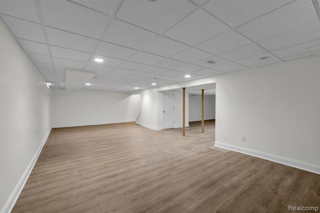 47974 Deer Trail Drive, Canton, MI 48187 — Photo 39