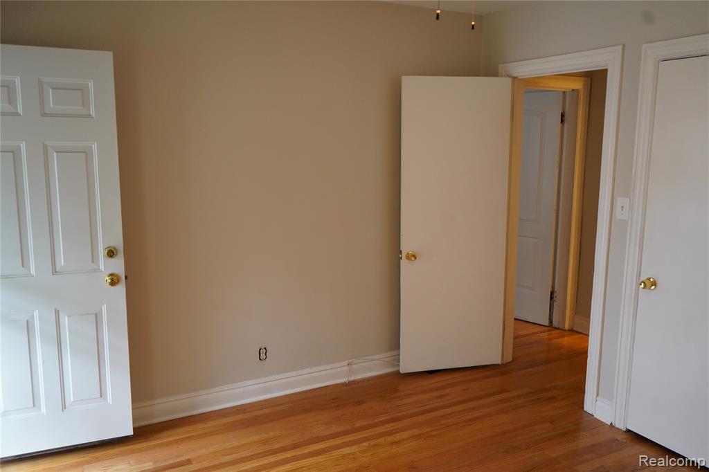 7010 Thatcher Street, Detroit, MI 48221 — Photo 11