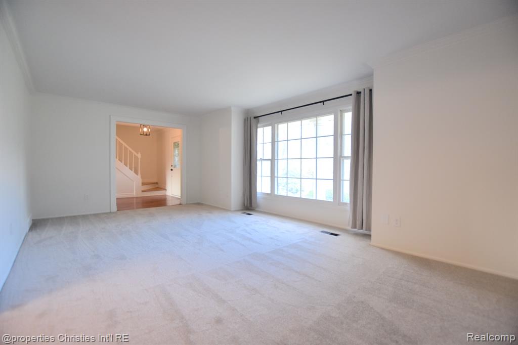 4217 COVERED BRIDGE Road, Bloomfield Hills, MI 48302 — Photo 4