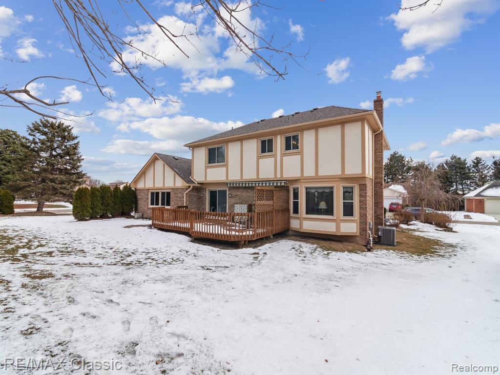 41830 PON MEADOW Drive, Northville, MI 48168 — Photo 34