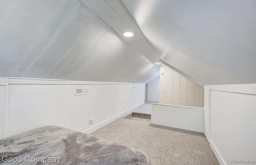 585 Roth Boulevard, Clawson, MI — Photo 28