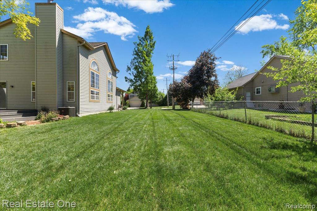 113 Algansee Drive, Troy, MI 48083 — Photo 37