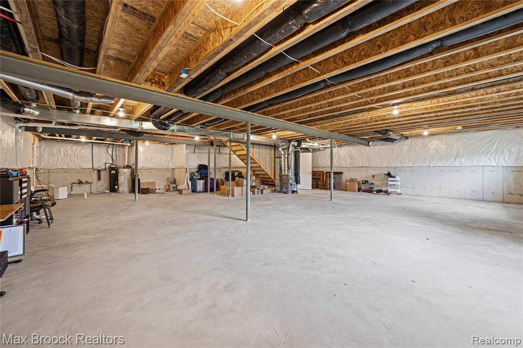 30153 TURTLE CREEK CIRCLE, New Hudson, MI 48165 — Photo 35