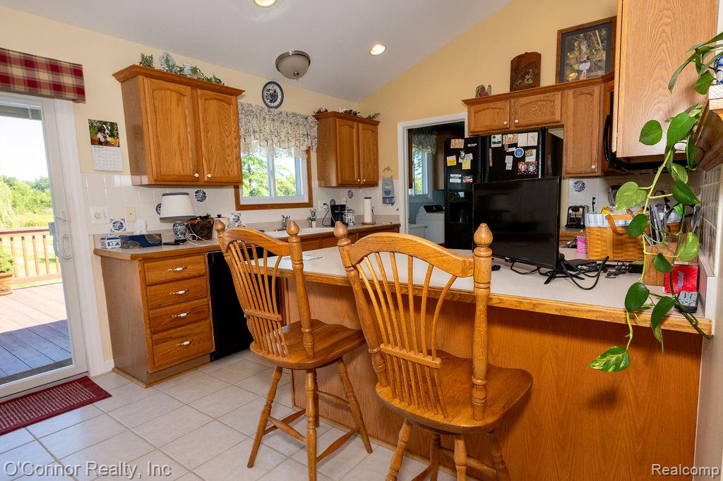 8552 Rynn Road, Avoca, MI 48006 — Photo 5